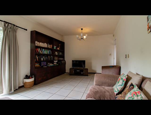 4 BEDROOM HOUSE FOR SALE IN SENDERWOOD